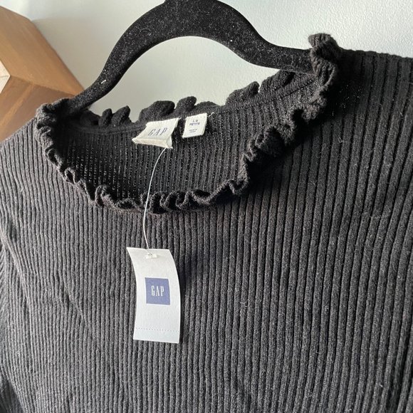 NWT GAP Ribbed Ruffle Neck Sweater - Picture 3 of 4